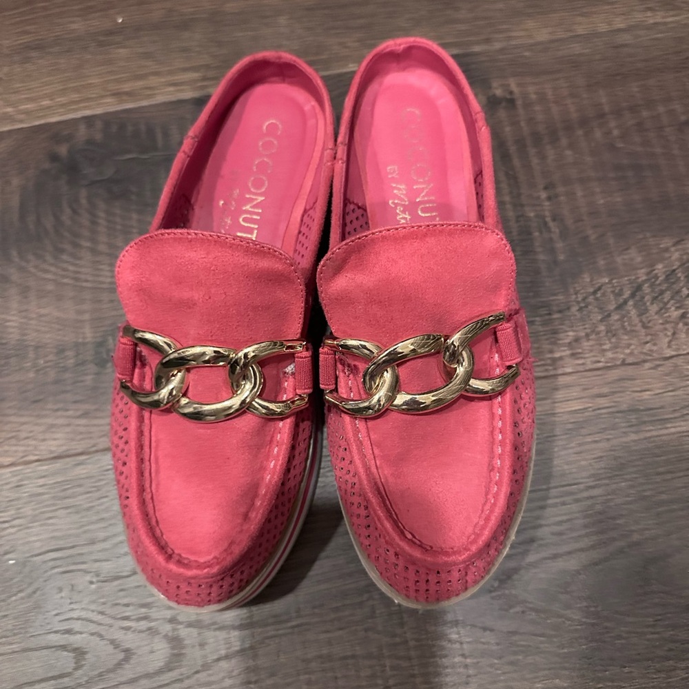 Coconuts by Matisse Women's Red Loafers with Gold Chain